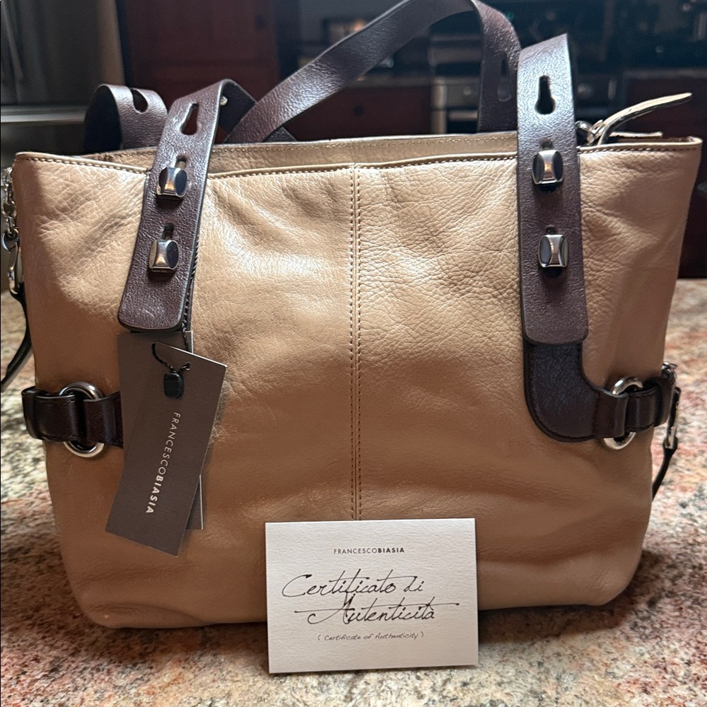 Francesco Biasia Beige Leather Shoulder Bag with Dark Brown Straps - Picture 13 of 16